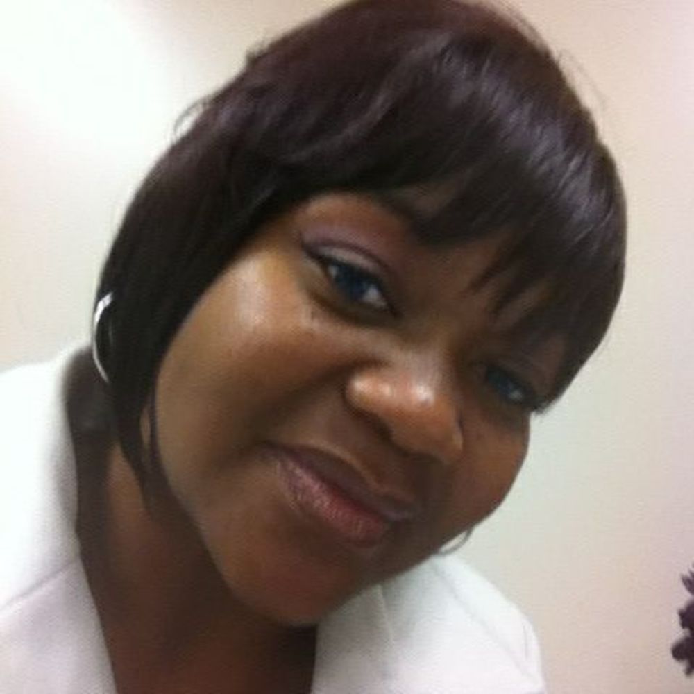 Meet your Posher, Demetria